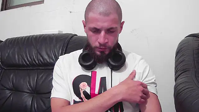 jimmyy  online show from October 15, 4:18 pm