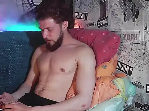 jimmyy  online show from April 27, 6:50 pm