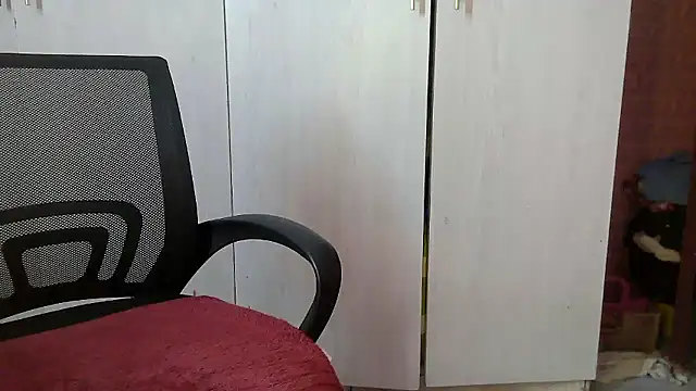 Snapshot of Destiny_Desire chatting on January 8, 7:16 pm Destiny Desire online show from January 8, 7:16 pm