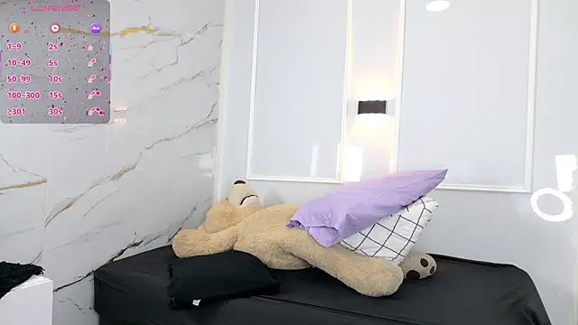 zorravioletta1 online show from February 10, 11:36 am