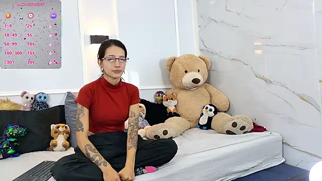 zorravioletta1 online show from February 12, 1:17 pm