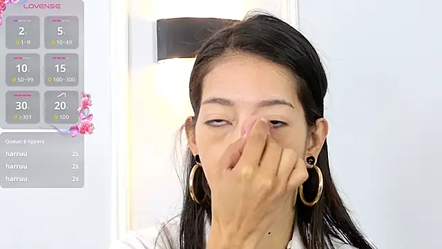 zorravioletta1 online show from April 22, 12:50 pm