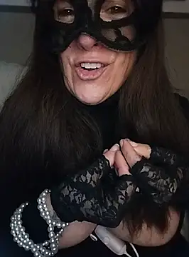 Snapshot of 23Milly chatting on December 10, 1:22 pm 23Milly online show from December 10, 1:22 pm