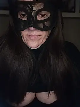 Snapshot of 23Milly chatting on December 13, 5:27 am 23Milly online show from December 13, 5:27 am