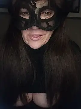 Snapshot of 23Milly chatting on December 19, 5:07 am 23Milly online show from December 19, 5:07 am