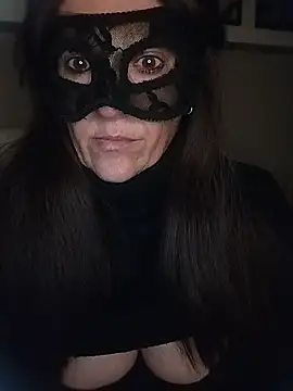 Snapshot of 23Milly chatting on January 3, 5:06 am 23Milly online show from January 3, 5:06 am