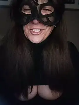 Snapshot of 23Milly chatting on January 8, 7:34 am 23Milly online show from January 8, 7:34 am