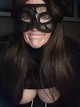 Snapshot of 23Milly chatting on January 28, 9:08 pm 23Milly online show from January 28, 9:08 pm