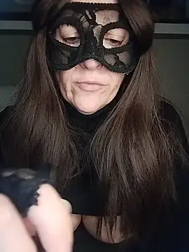 Snapshot of 23Milly chatting on February 1, 7:05 am 23Milly online show from February 1, 7:05 am