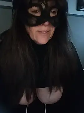 Snapshot of 23Milly chatting on February 10, 6:09 am 23Milly online show from February 10, 6:09 am