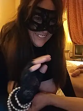 Snapshot of 23Milly chatting on February 16, 5:37 am 23Milly online show from February 16, 5:37 am