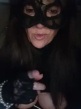 Snapshot of 23Milly chatting on February 21, 7:10 pm 23Milly online show from February 21, 7:10 pm