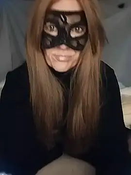 Snapshot of 23Milly chatting on February 24, 1:31 pm 23Milly online show from February 24, 1:31 pm