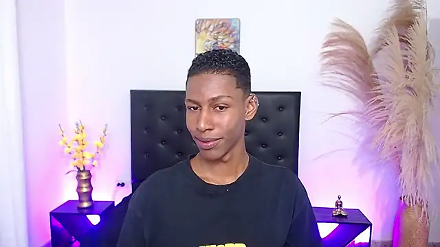 maiki18  online show from November 1, 1:57 pm