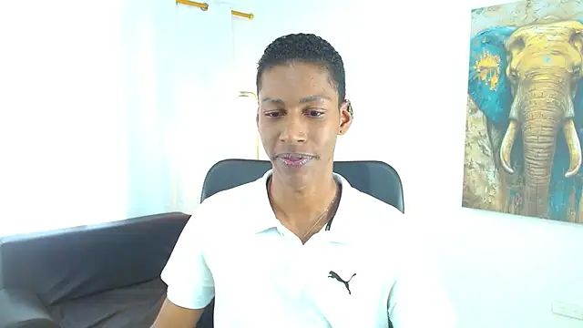 maiki18  online show from February 5, 8:46 pm