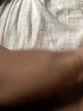 Snapshot of lili_fire69 chatting on March 1, 7:05 pm lili fire69 online show from March 1, 7:05 pm