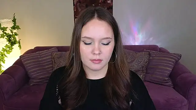 miki miki cutie  online show from December 11, 7:57 pm