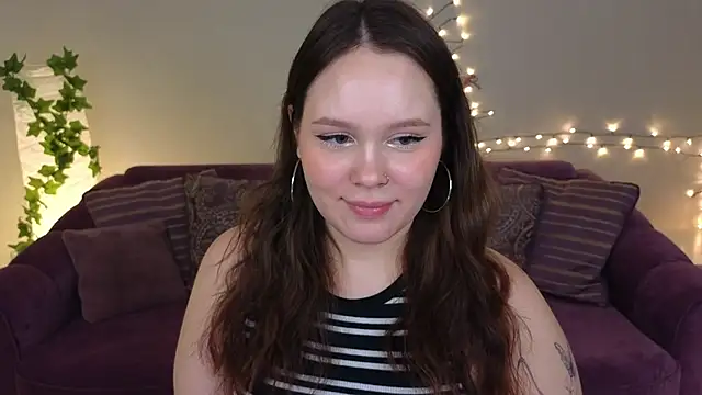 miki miki cutie  online show from December 17, 4:32 pm