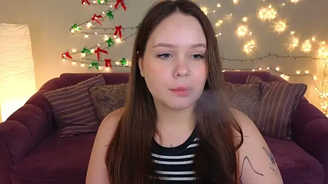 miki miki cutie  online show from December 27, 5:05 pm