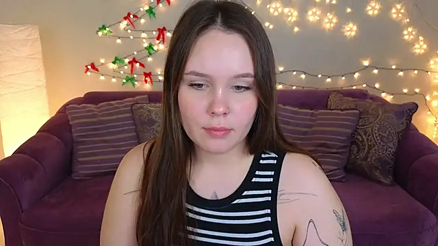 miki miki cutie  online show from January 5, 7:49 pm