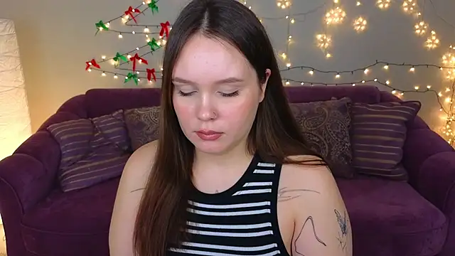 miki miki cutie  online show from January 11, 7:38 pm