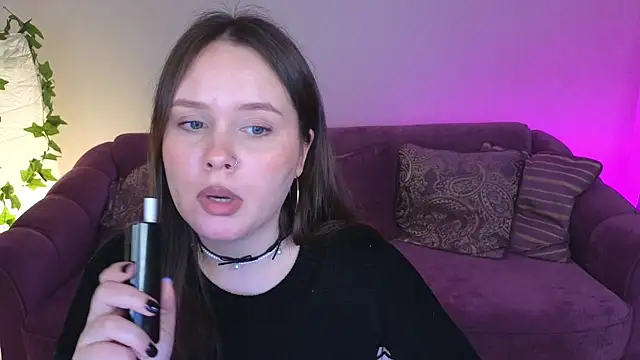 miki miki cutie  online show from January 26, 11:08 pm