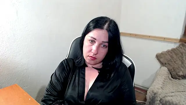 JillStevens online show from June 3, 8:03 pm