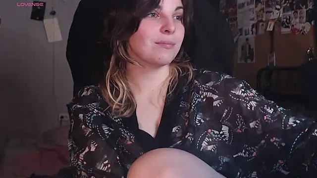 Saya sweet online show from July 6, 7:27 am
