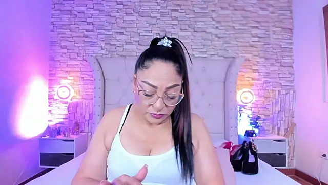 Gina Myers online show from March 8, 12:20 pm