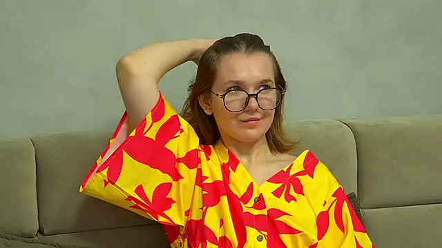 LessySmith online show from November 16, 4:40 am