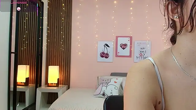 alina martinelli online show from February 26, 11:53 am