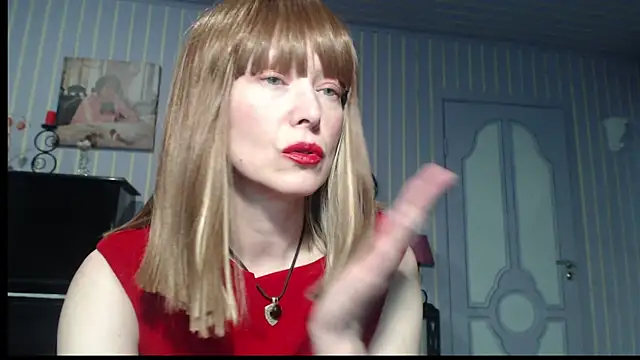 Snapshot of Marquise555 chatting on February 23, 4:15 pm Marquise555 online show from February 23, 4:15 pm