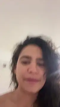 Snapshot of cinnamon_rosa chatting on January 8, 9:17 pm cinnamon rosa online show from January 8, 9:17 pm