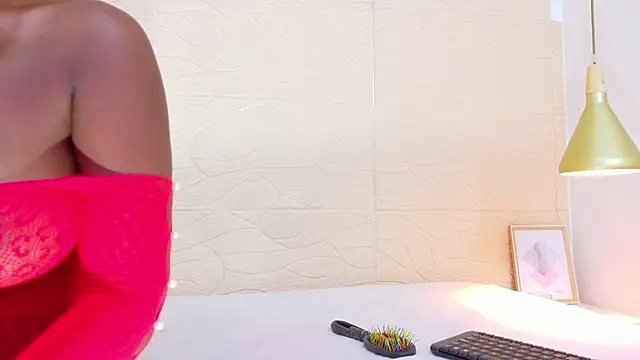 Shamiraa moore online show from March 4, 7:43 pm