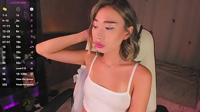 Snapshot of sensualily chatting on May 14, 2:57 pm sensualily online show from May 14, 2:57 pm