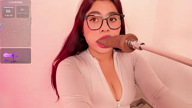 Snapshot of Danna_adams01 chatting on February 2, 5:44 pm Danna adams01 online show from February 2, 5:44 pm