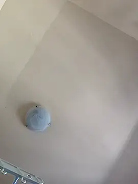 Maryo0001 online show from April 16, 11:11 am