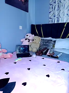 Cherriikenzie online show from February 8, 10:40 am