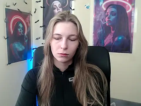 StrangerGi online show from April 30, 6:09 am