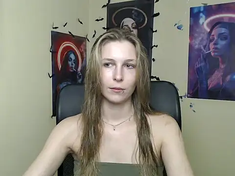 Snapshot of StrangerGi chatting on June 11, 7:56 pm StrangerGi online show from June 11, 7:56 pm