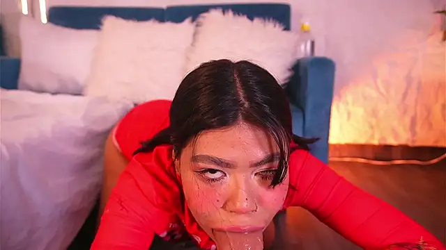 CailynBrowm online show from April 14, 1:11 am