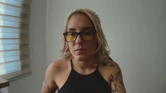 Isis69  online show from December 4, 9:12 pm