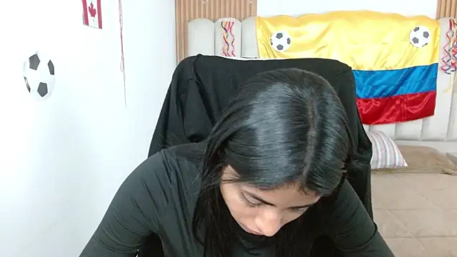 Snapshot of shaneelle chatting on June 30, 12:06 pm shaneelle online show from June 30, 12:06 pm