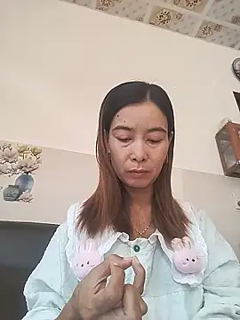 Sexy-ladyboobs20 online show from May 13, 1:36 am