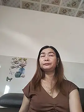 Sexy-ladyboobs20 online show from July 18, 1:10 am