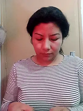 Snapshot of katymojadit chatting on January 19, 7:26 pm katymojadit online show from January 19, 7:26 pm