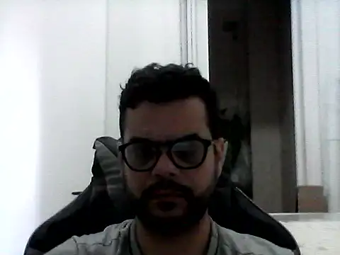 HornyBeachBoyBR online show from June 27, 2:44 pm