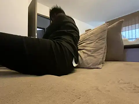 Marilou1983 online show from February 18, 11:17 am