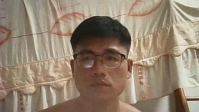 Snapshot of findagirlfriend chatting on April 11, 6:45 pm findagirlfriend online show from April 11, 6:45 pm