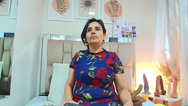 Snapshot of _Marcela__ chatting on July 7, 11:47 am Marcela online show from July 7, 11:47 am